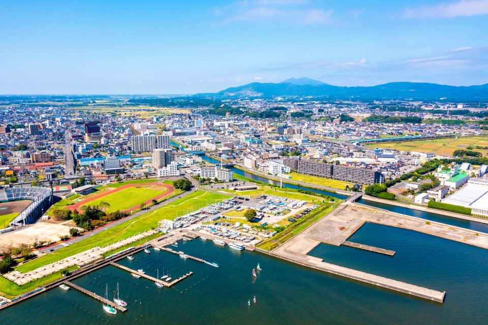 AdobeStock_470843919-960x639